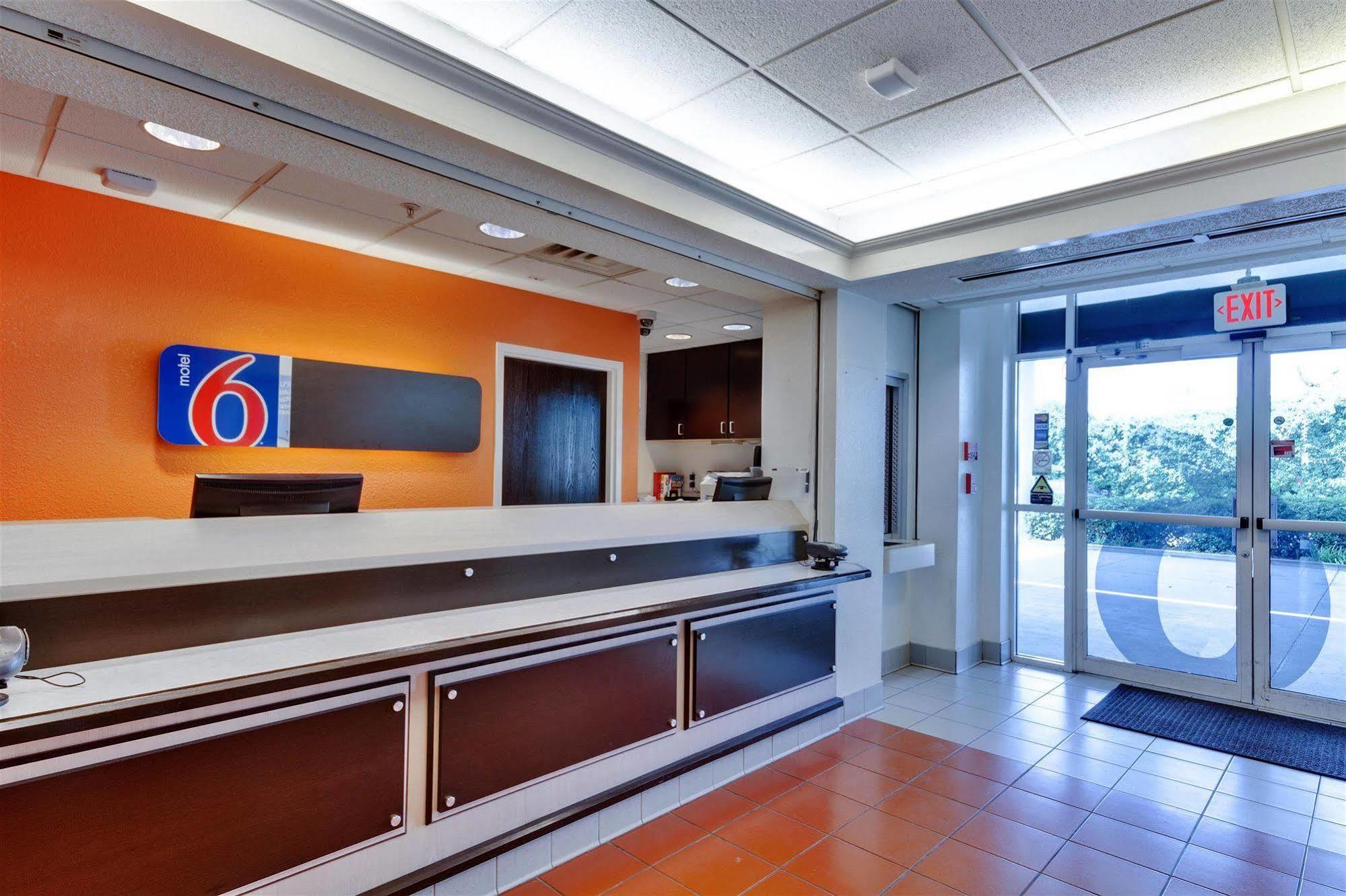 Motel 6-Lewisville, Tx - Dallas Екстериор снимка