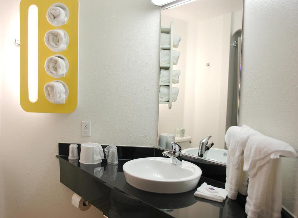 Motel 6-Lewisville, Tx - Dallas Стая снимка
